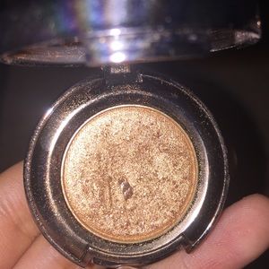 Urban Decay - Baked Single Eyeshadow.